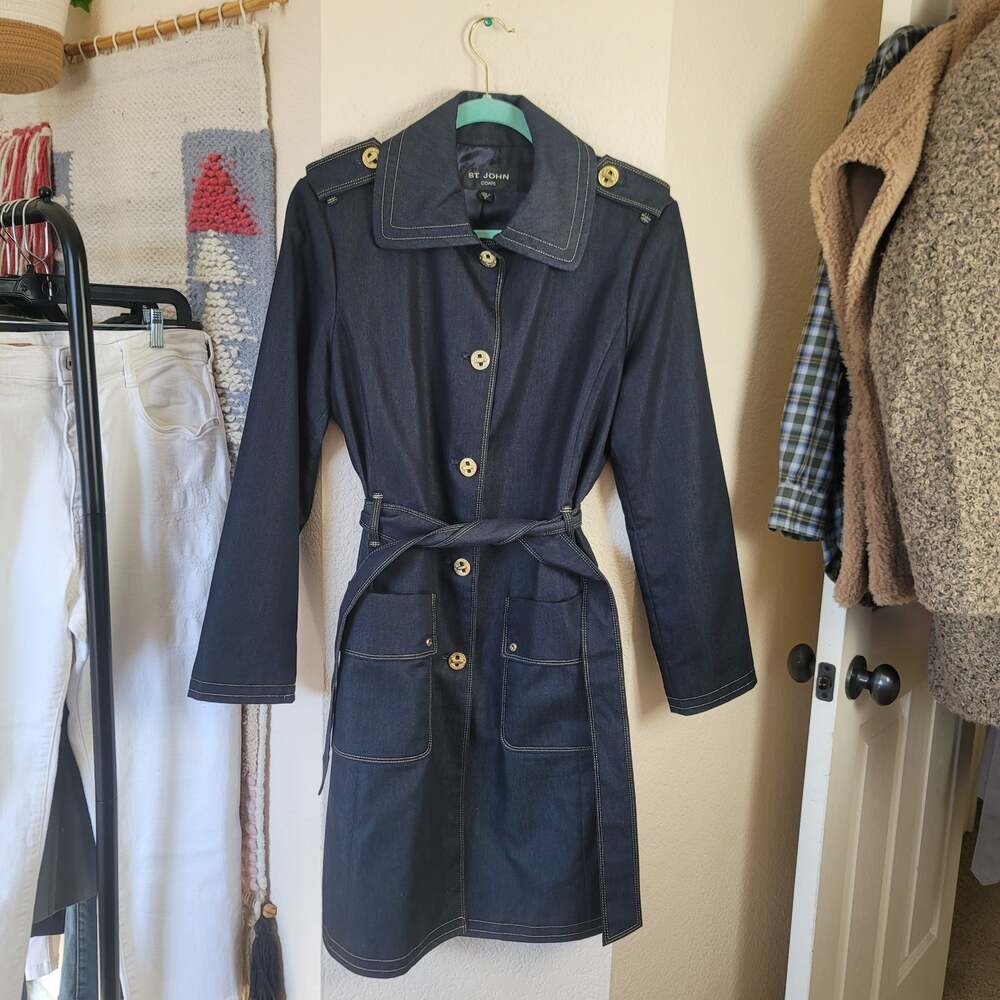 St. John Denim Belted Trench Coat in Navy Blue, sz Medium